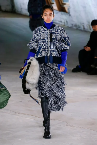 Look 9